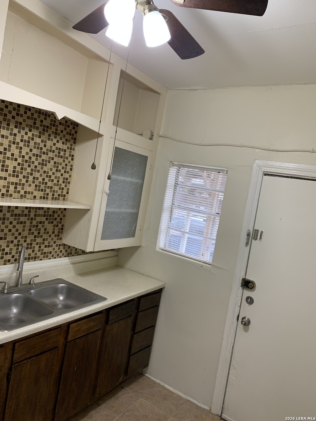 2047 W Summit Avenue San Antonio TX 78201