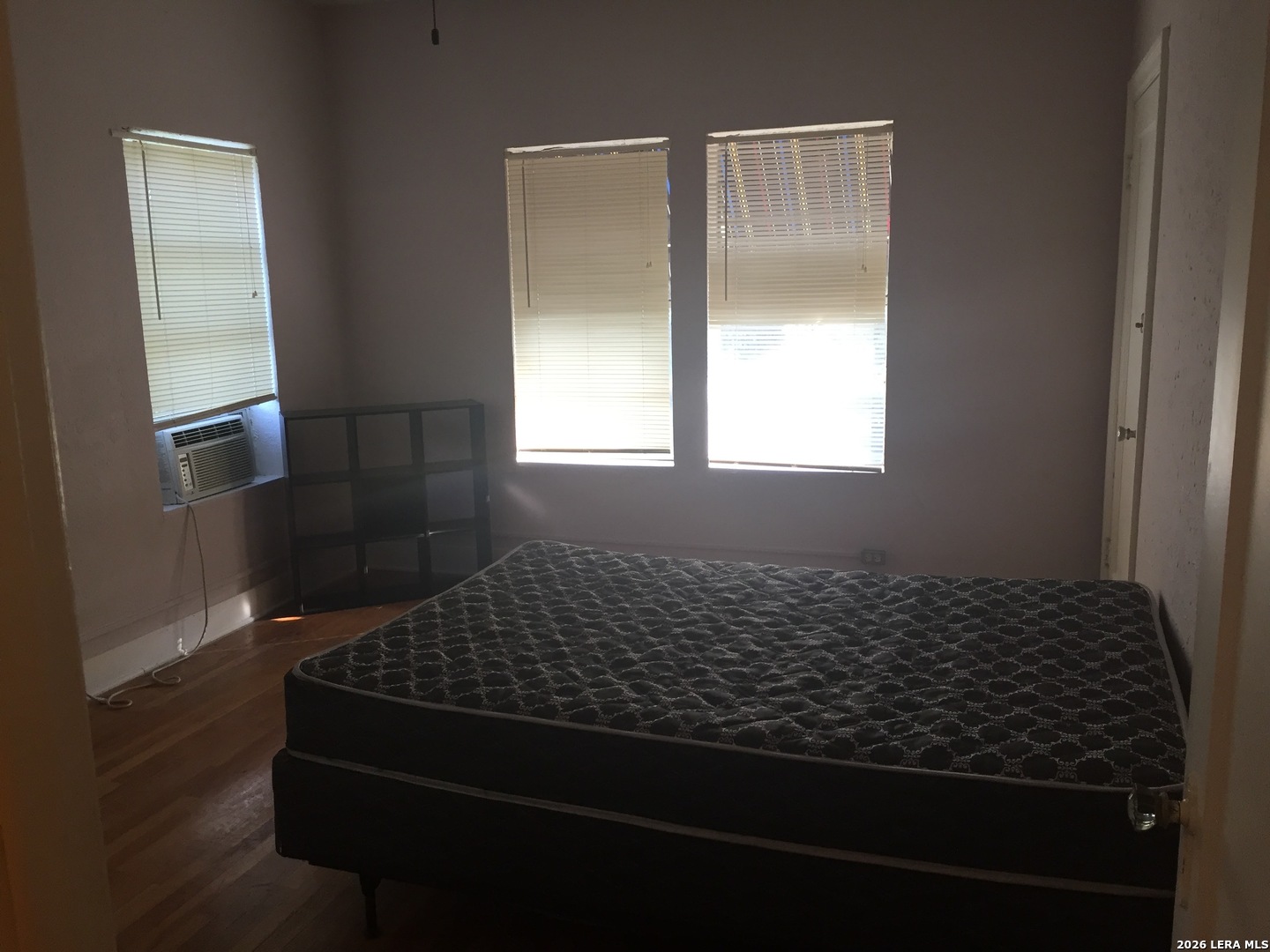 2047 W Summit Avenue San Antonio TX 78201