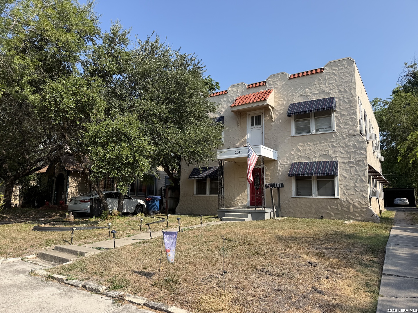 2047 W Summit Avenue San Antonio TX 78201