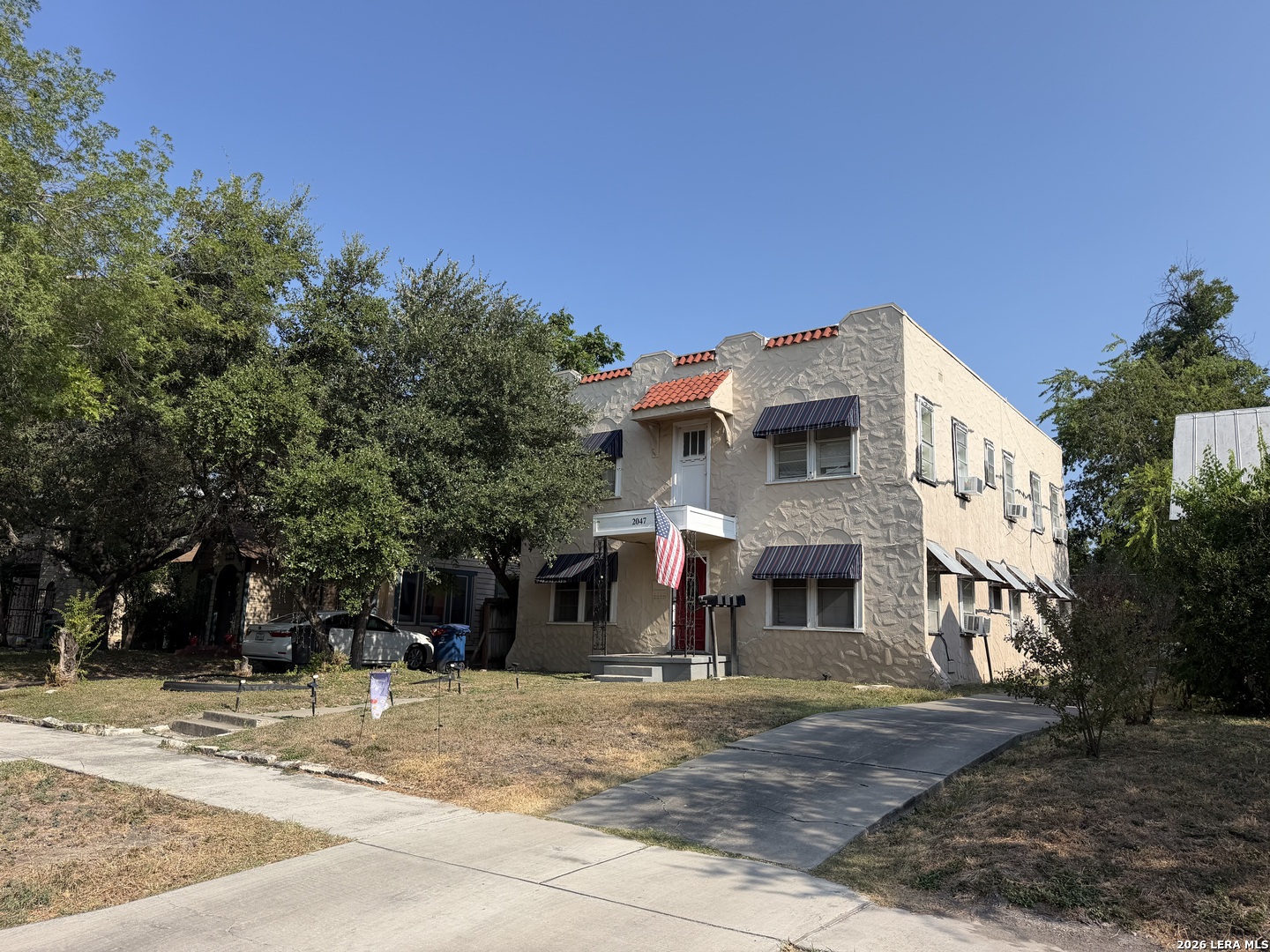 2047 W Summit Avenue San Antonio TX 78201