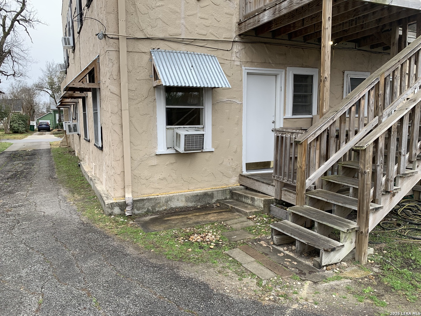 2047 W Summit Avenue San Antonio TX 78201
