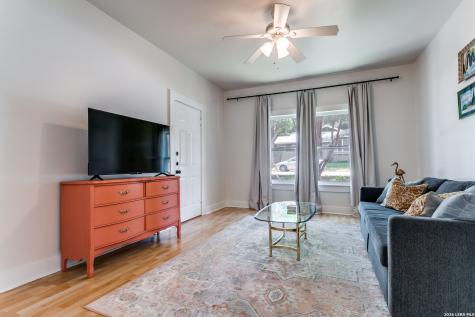 277 Post Avenue San Antonio TX 78215