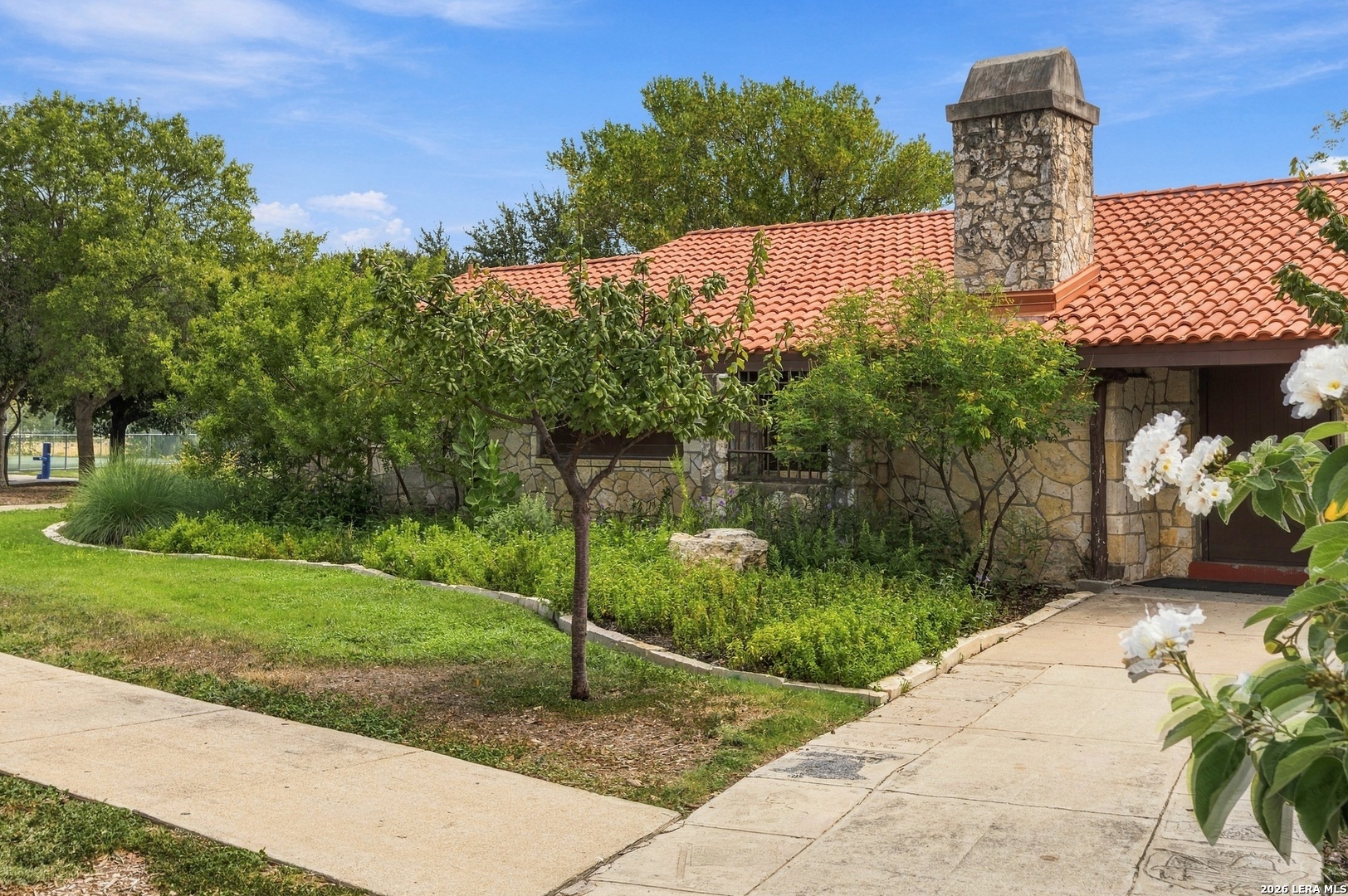 2020 W Kings Highway San Antonio TX 78201
