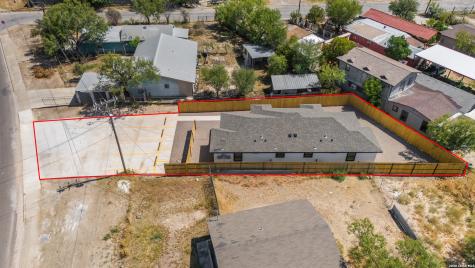 1990 Las Quintas Boulevard Eagle Pass TX 78552