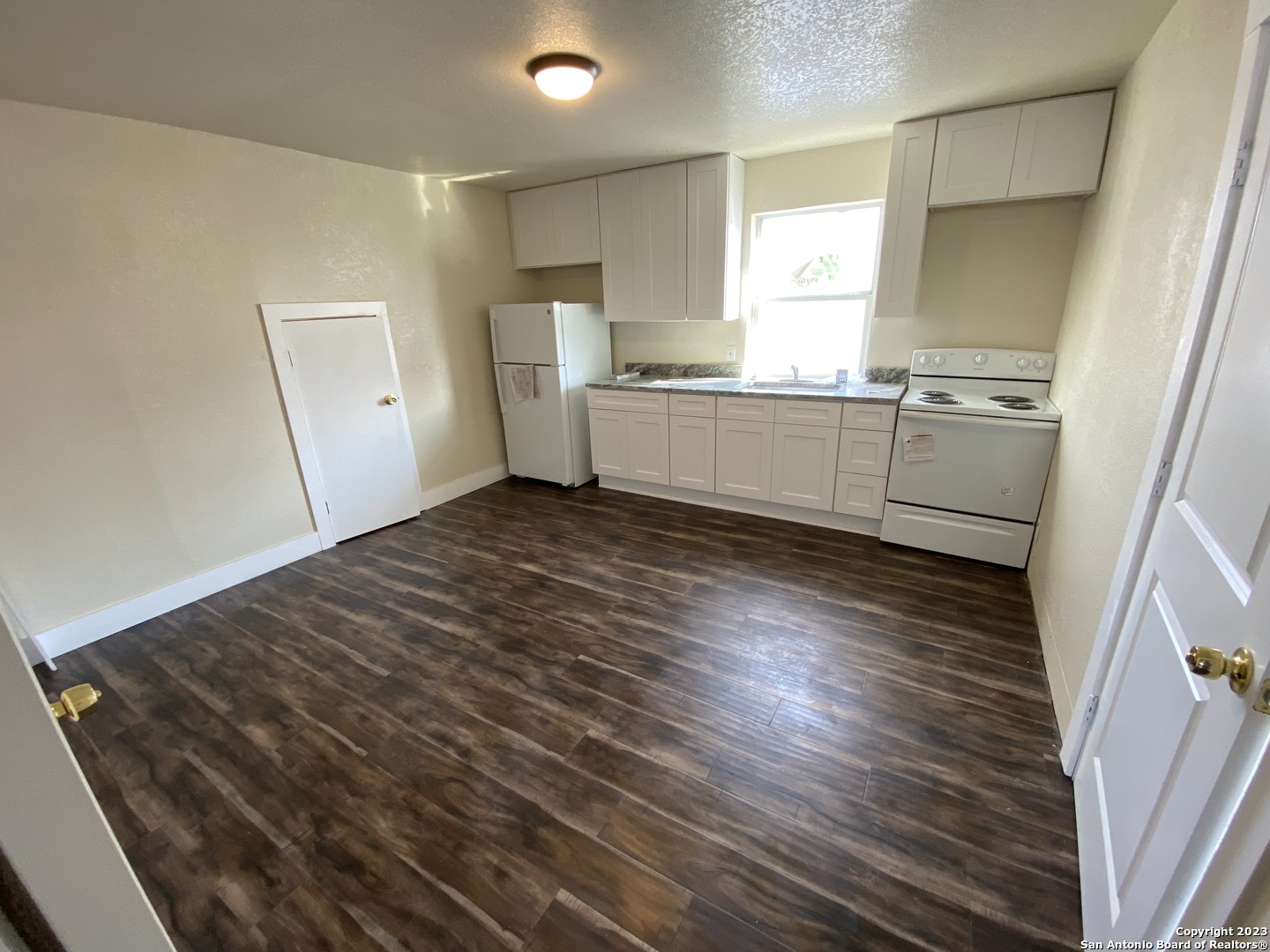 826 Schley Avenue San Antonio TX 78210