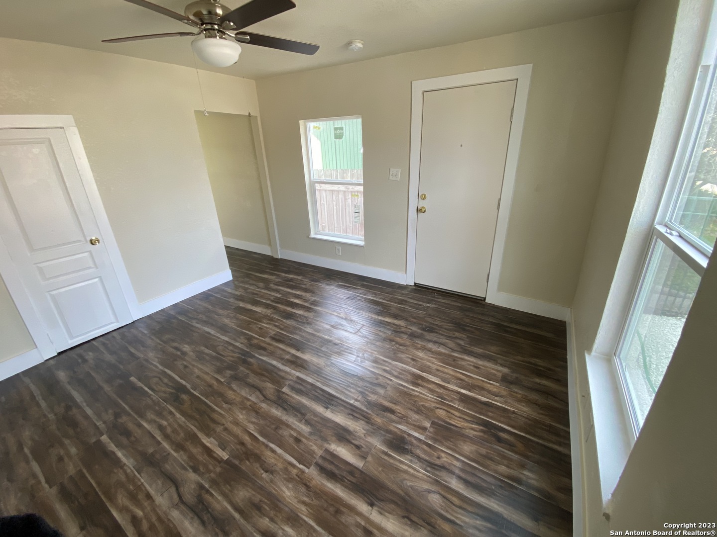 826 Schley Avenue San Antonio TX 78210