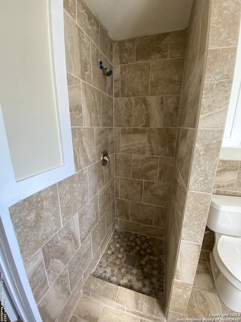 826 Schley Avenue San Antonio TX 78210