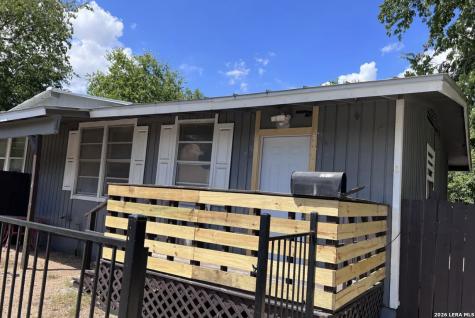 2609 W Poplar San Antonio TX 78207