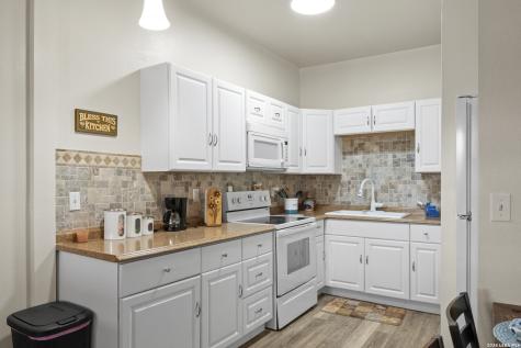 1871 State Highway 132 N Natalia TX 78059