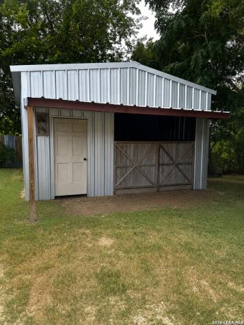 1871 State Highway 132 N Natalia TX 78059