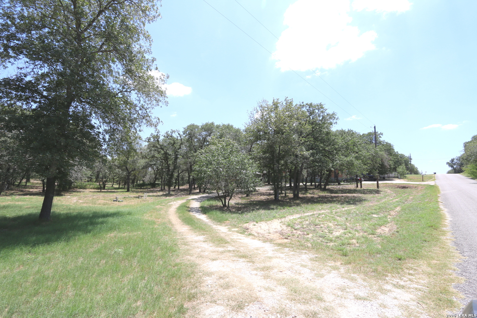 76 & 76b Post Oak La Vernia TX 78121