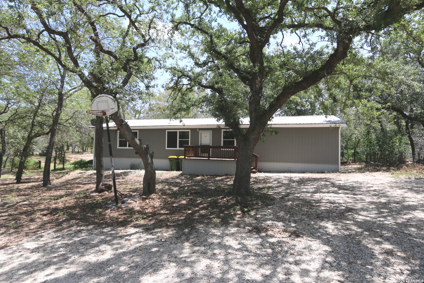 76 & 76b Post Oak La Vernia TX 78121