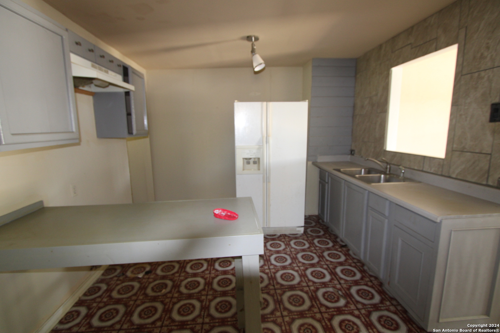 307 E Lachapelle San Antonio TX 78204