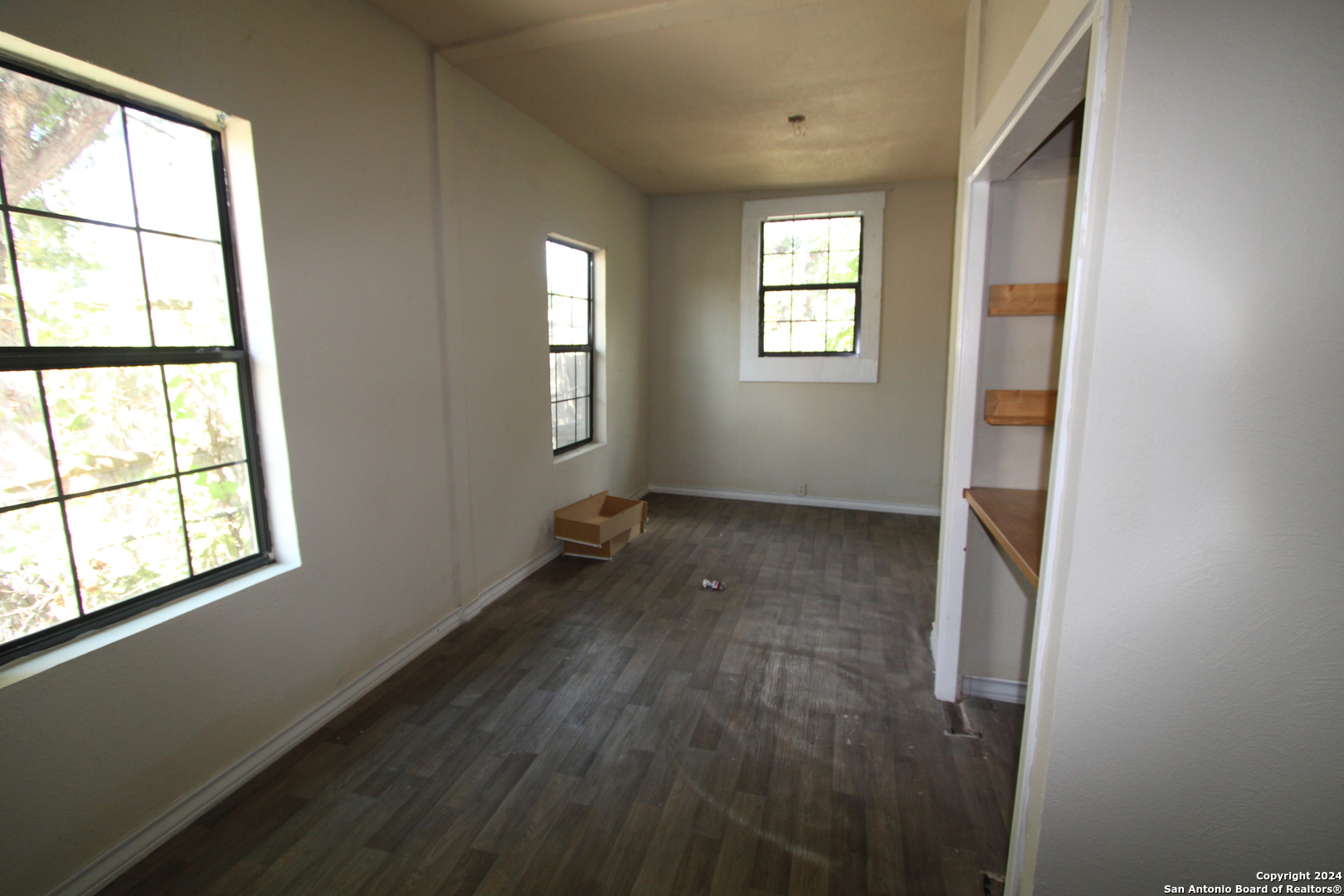 307 E Lachapelle San Antonio TX 78204