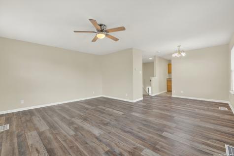723 Woodcrest New Braunfels TX 78130