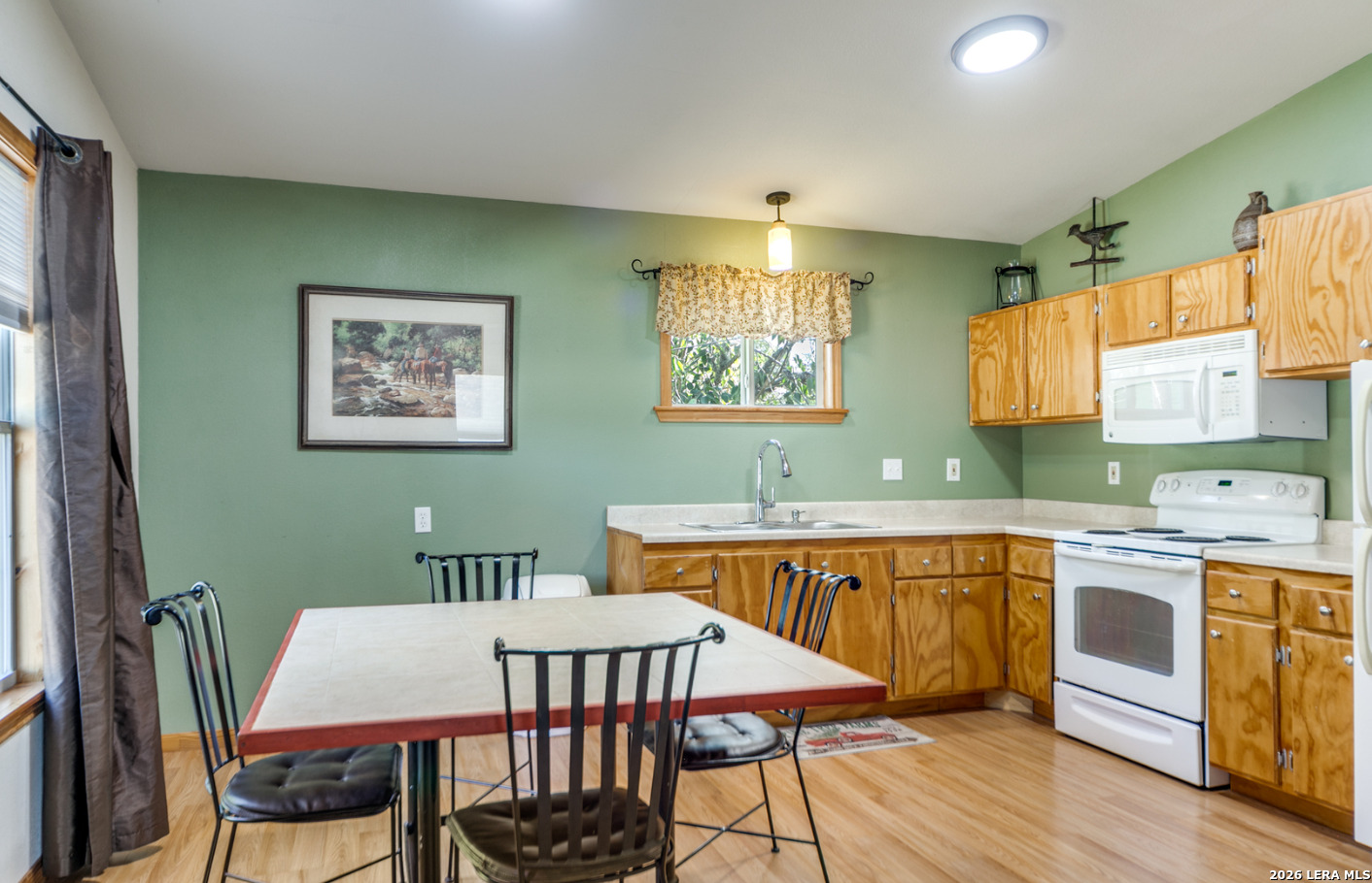 1505 Sycamore Bandera TX 78003