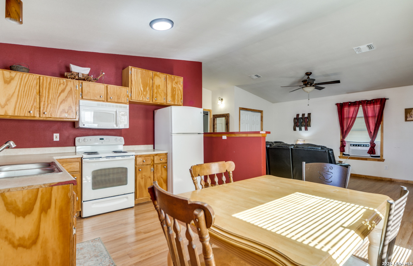 1505 Sycamore Bandera TX 78003