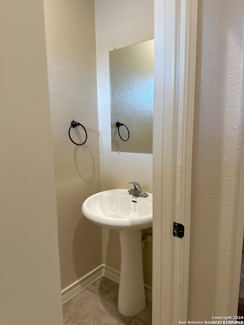 6946 Lakeview San Antonio TX 78244