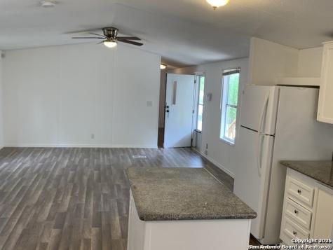 25211 Aue San Antonio TX 78257