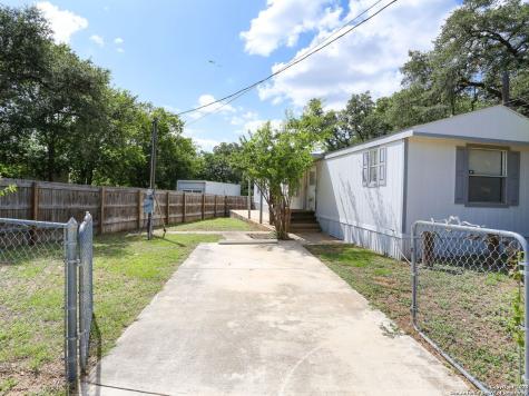 25211 Aue San Antonio TX 78257