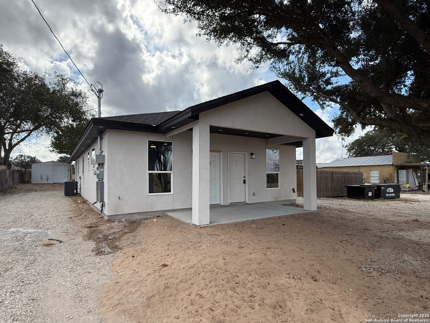 3274 Interstate 35 N Natalia TX 78059