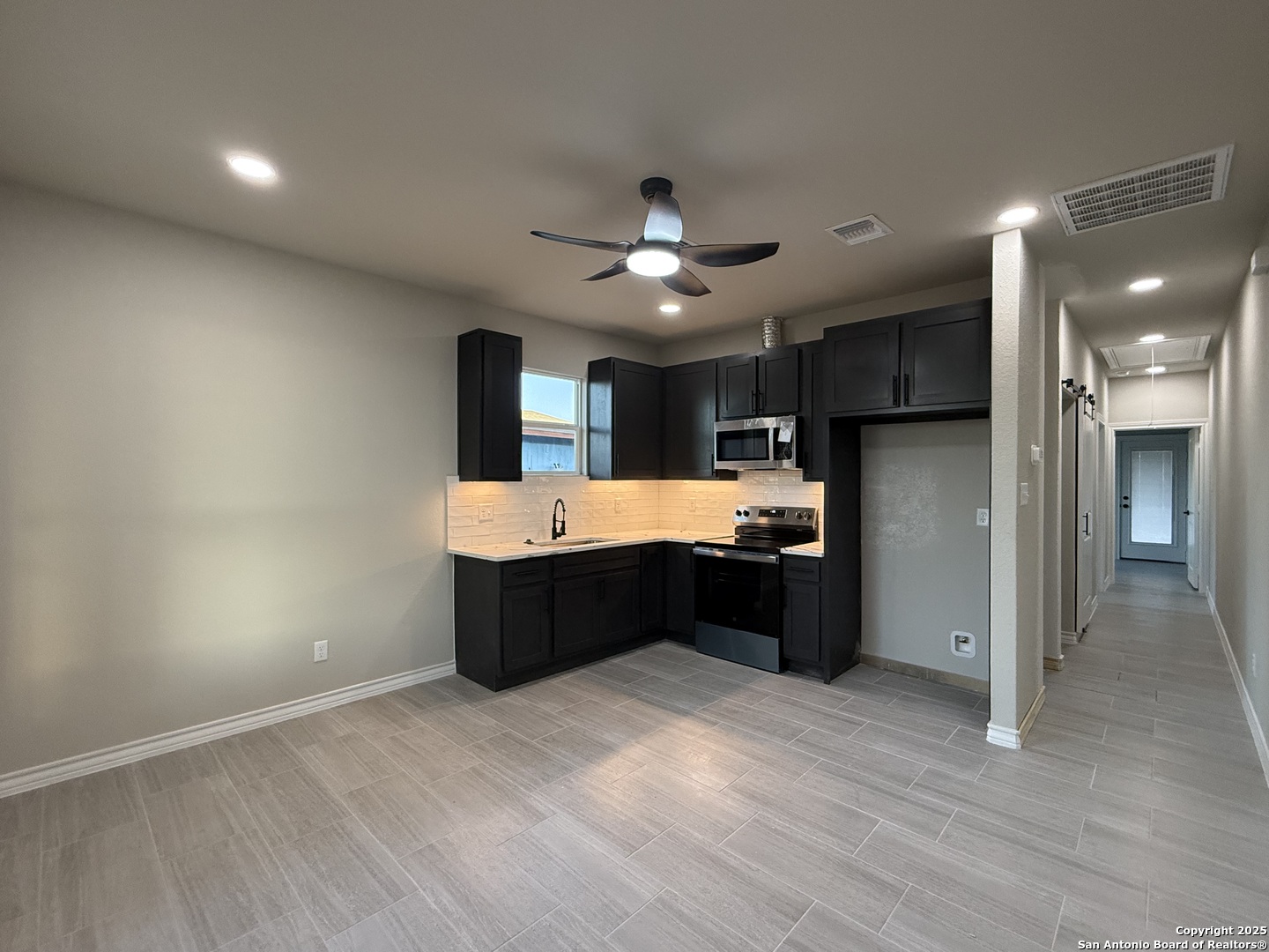 3274 Interstate 35 N Natalia TX 78059