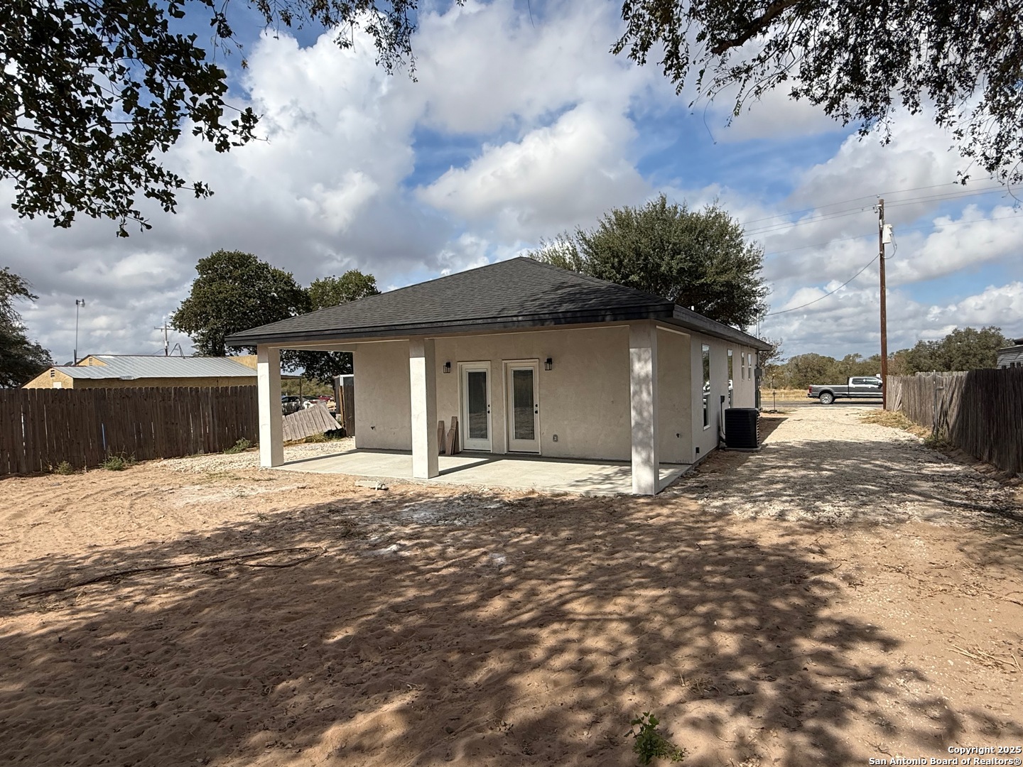3274 Interstate 35 N Natalia TX 78059