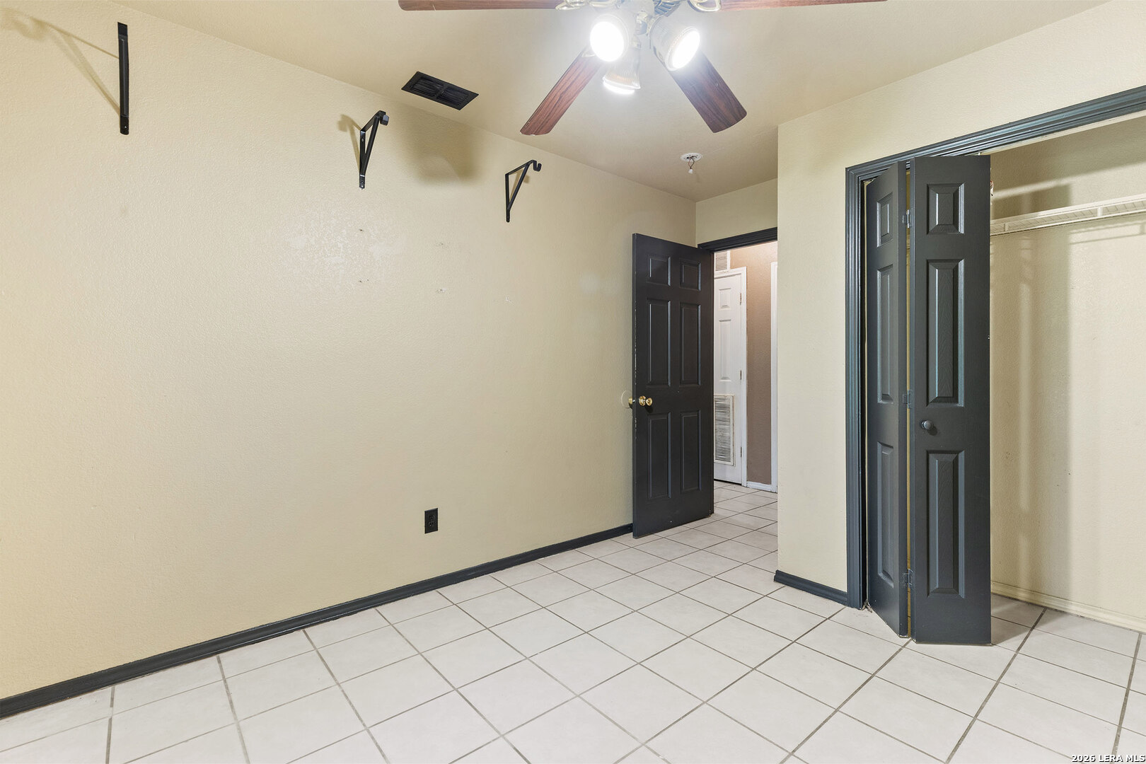 419 Amires Place San Antonio TX 78237