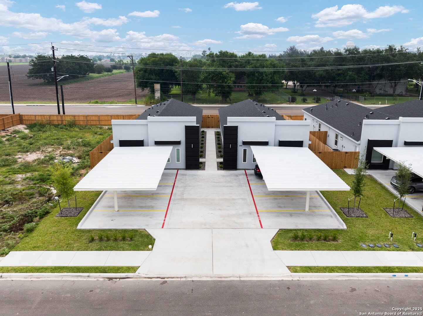 848 Deluxe Street Alamo TX 78516