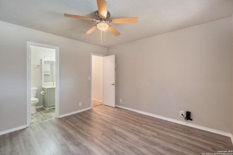 306 Dietert Ln #103 & 104 Canyon Lake TX 78133