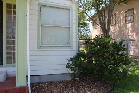 204 Senisa Drive San Antonio TX 78228