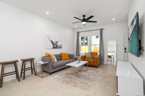 210 Piedmont San Antonio TX 78203