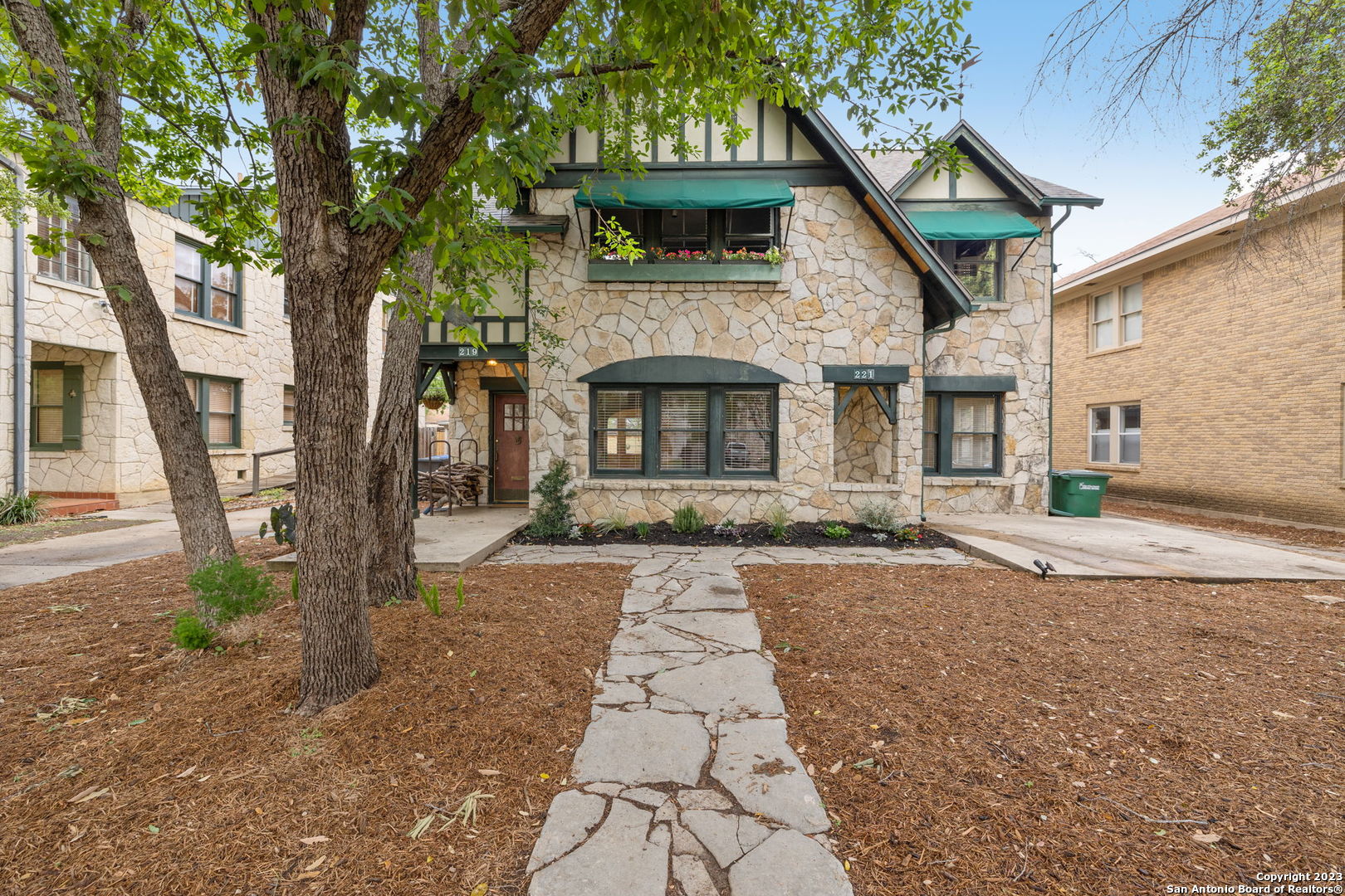 221 E Rosewood Avenue San Antonio TX 78212