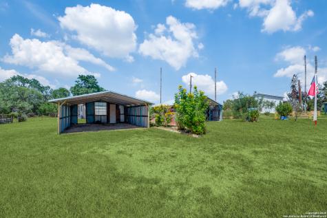 8325 Fm 327 Elmendorf TX 78112
