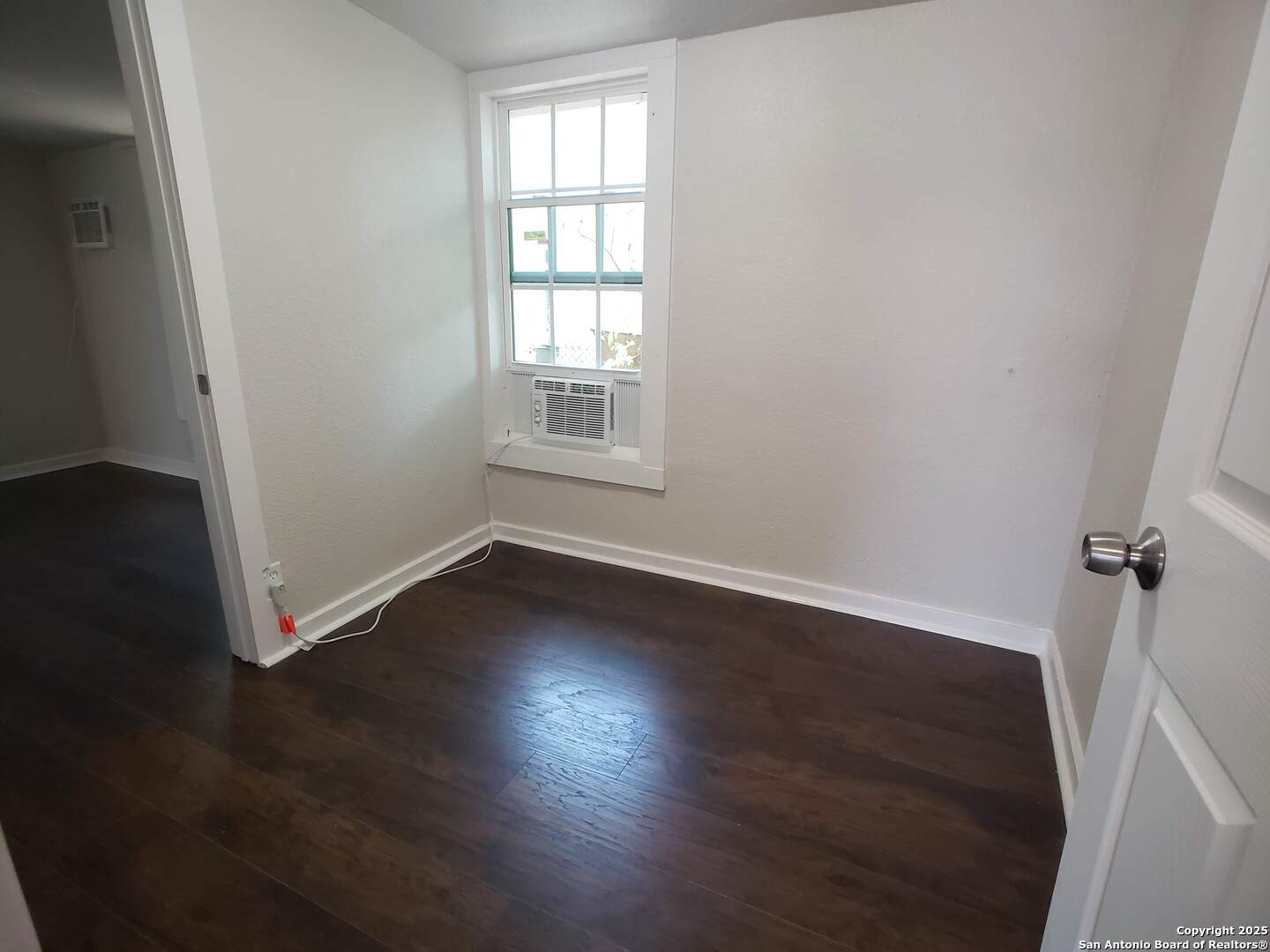 1529 N Walters San Antonio TX 78202