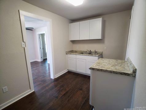 1529 N Walters San Antonio TX 78202