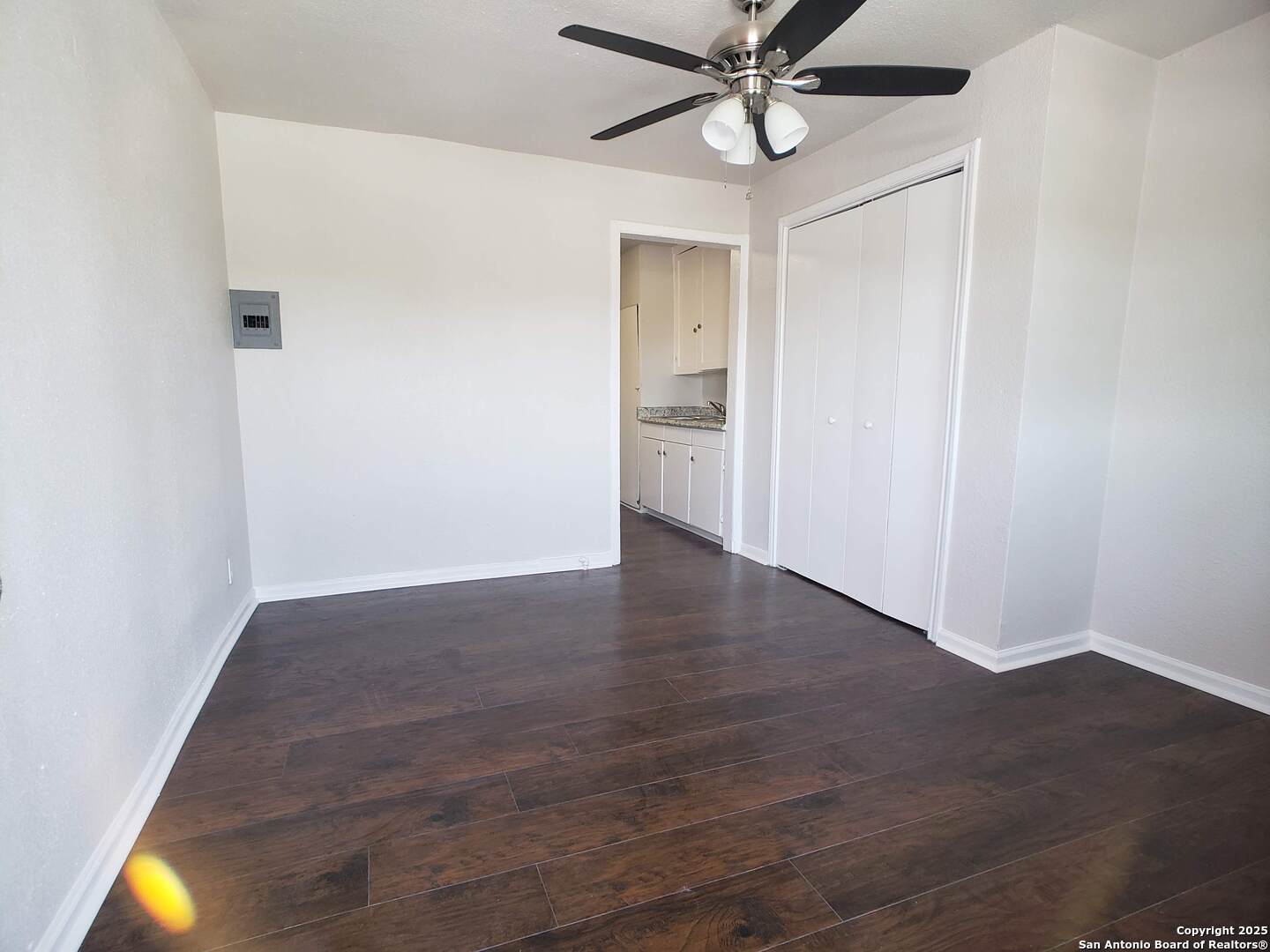 1529 N Walters San Antonio TX 78202