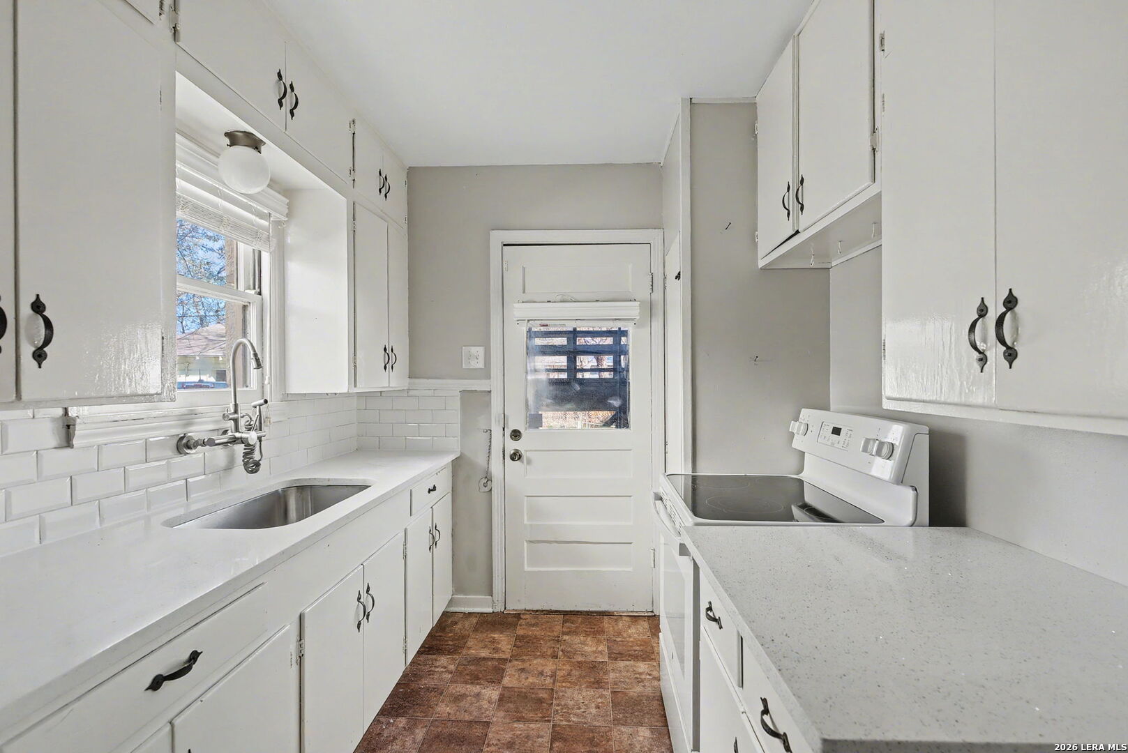 423 Bryn Mawr San Antonio TX 78209