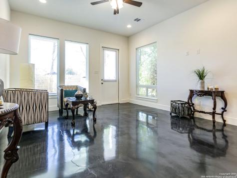 1430 Hays San Antonio TX 78202