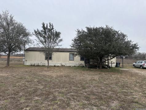 221 Fm 1107 Stockdale TX 78160