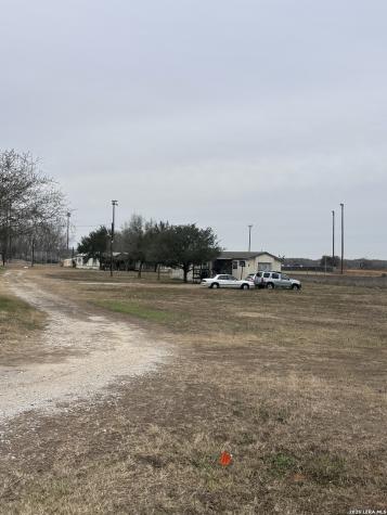 221 Fm 1107 Stockdale TX 78160