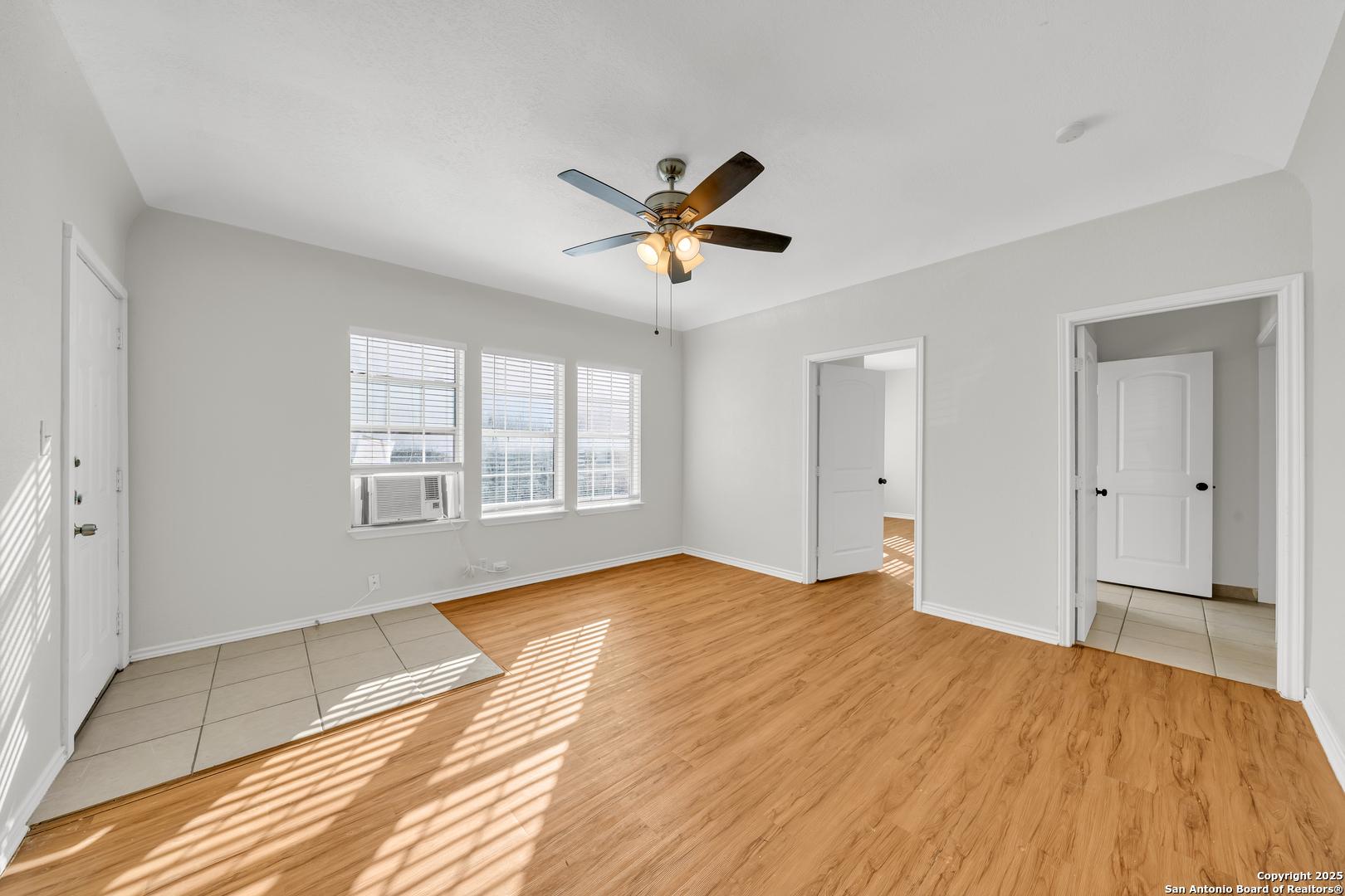 1409 W Woodlawn San Antonio TX 78201