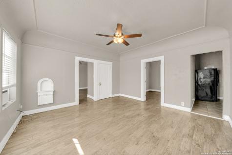 1409 W Woodlawn San Antonio TX 78201