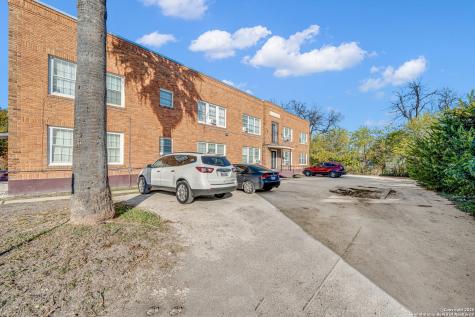 1409 W Woodlawn San Antonio TX 78201