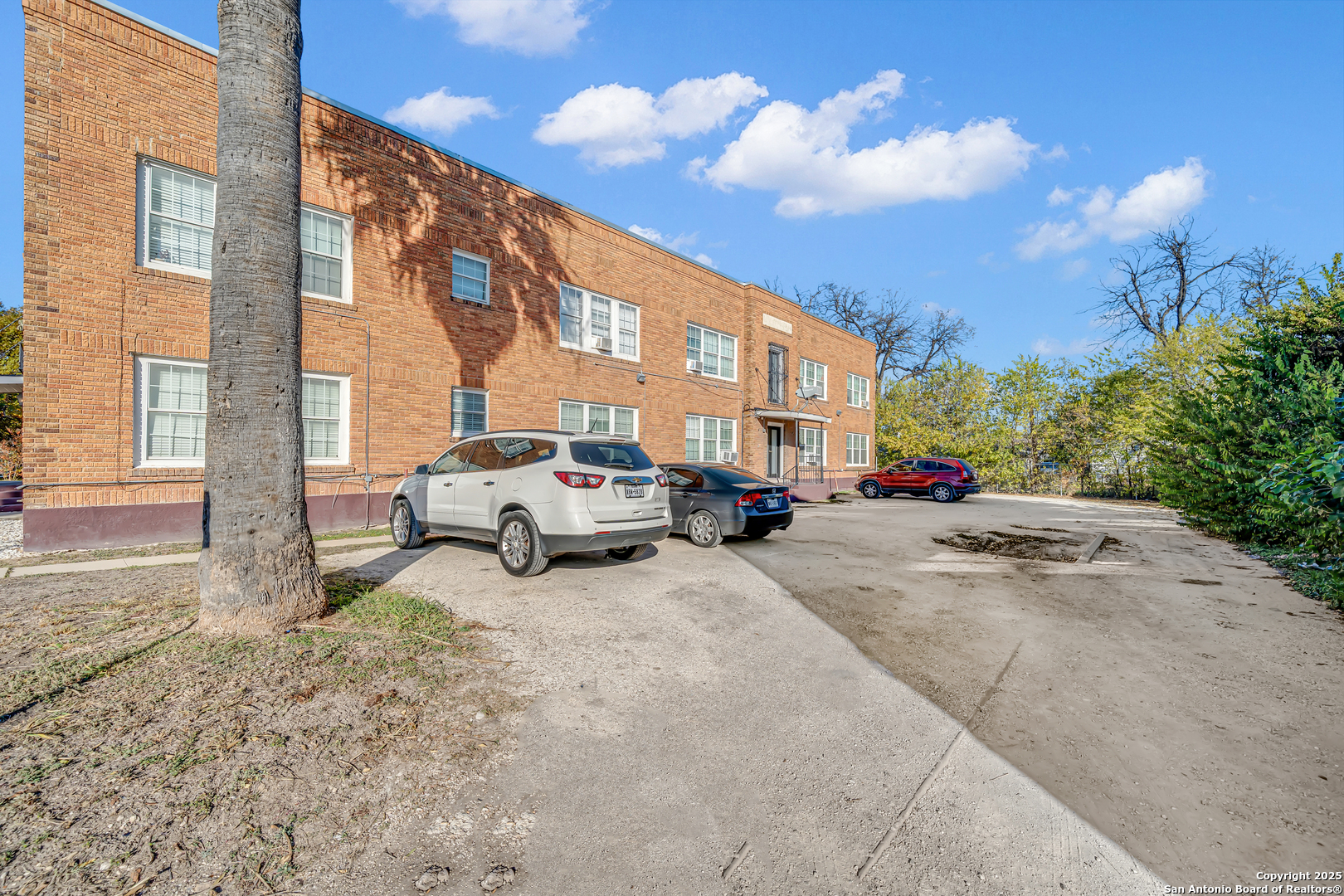 1409 W Woodlawn San Antonio TX 78201