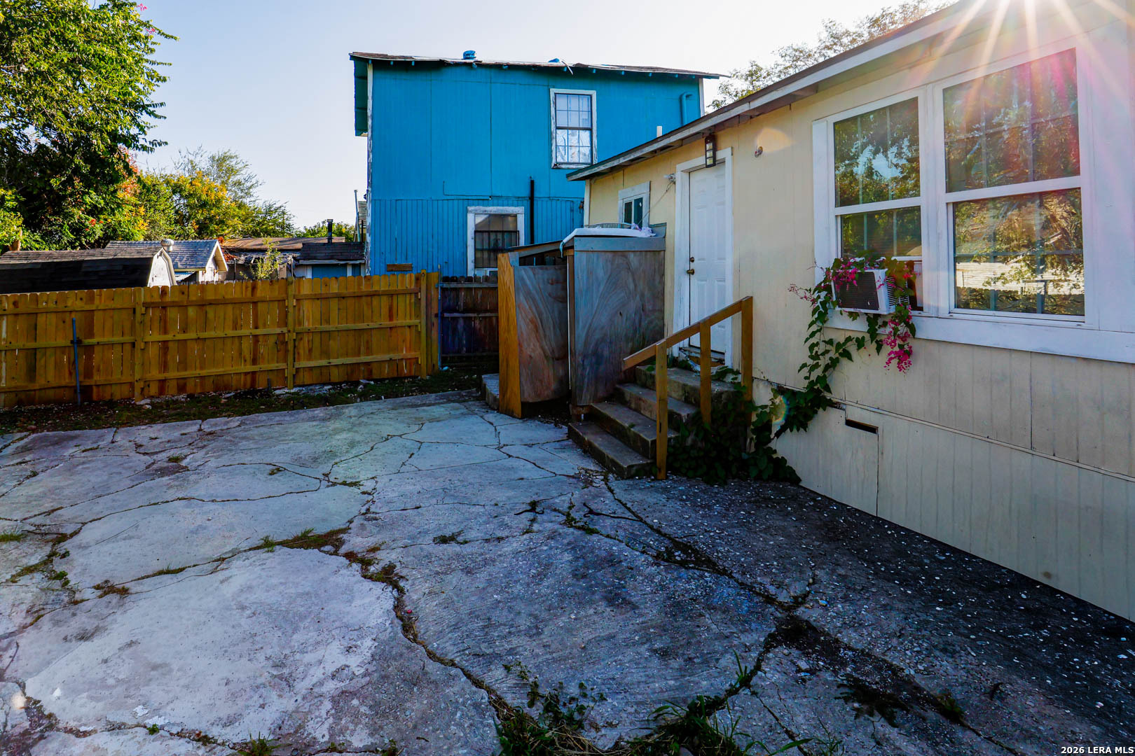 220 N Pinto Street San Antonio TX 78207