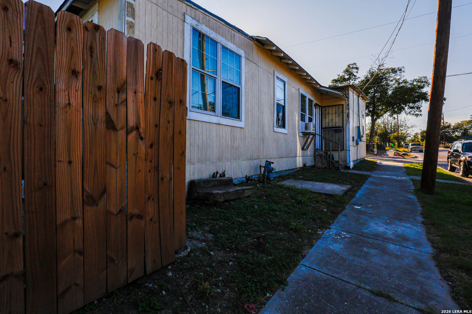 220 N Pinto Street San Antonio TX 78207