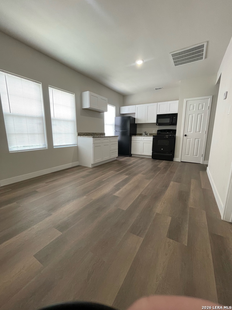 220 N Pinto Street San Antonio TX 78207