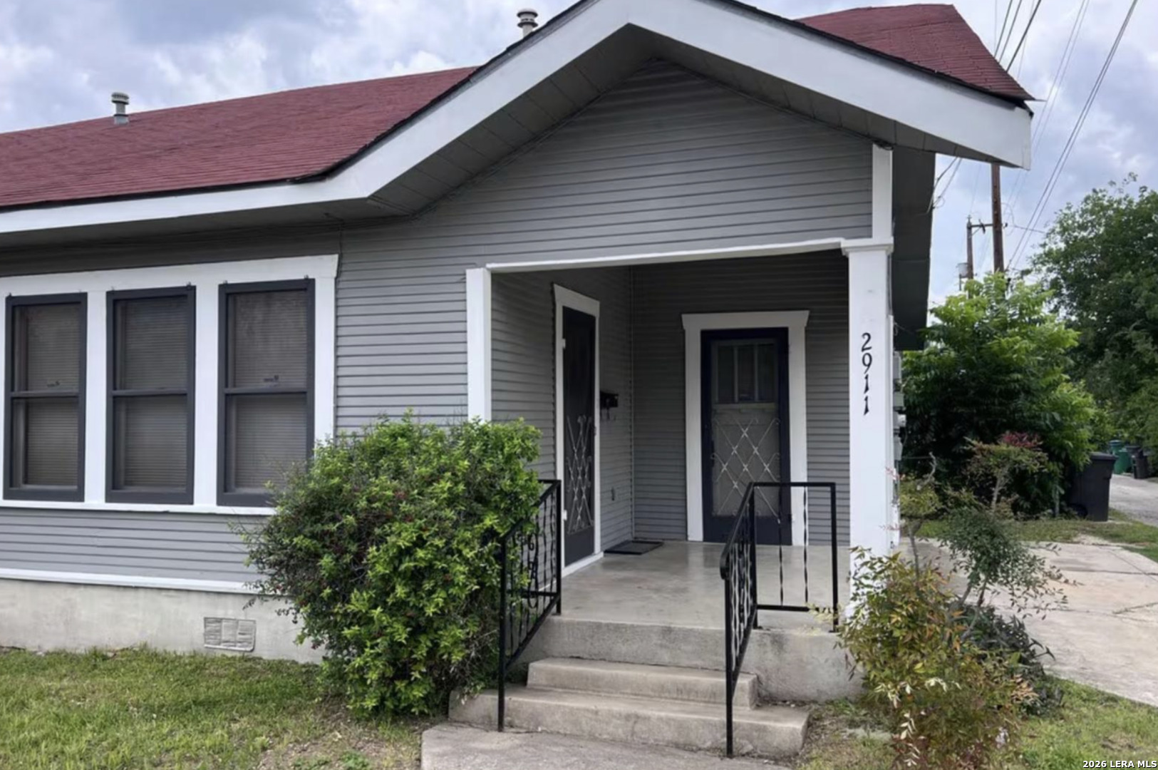 2907 N Elmendorf San Antonio TX 78201