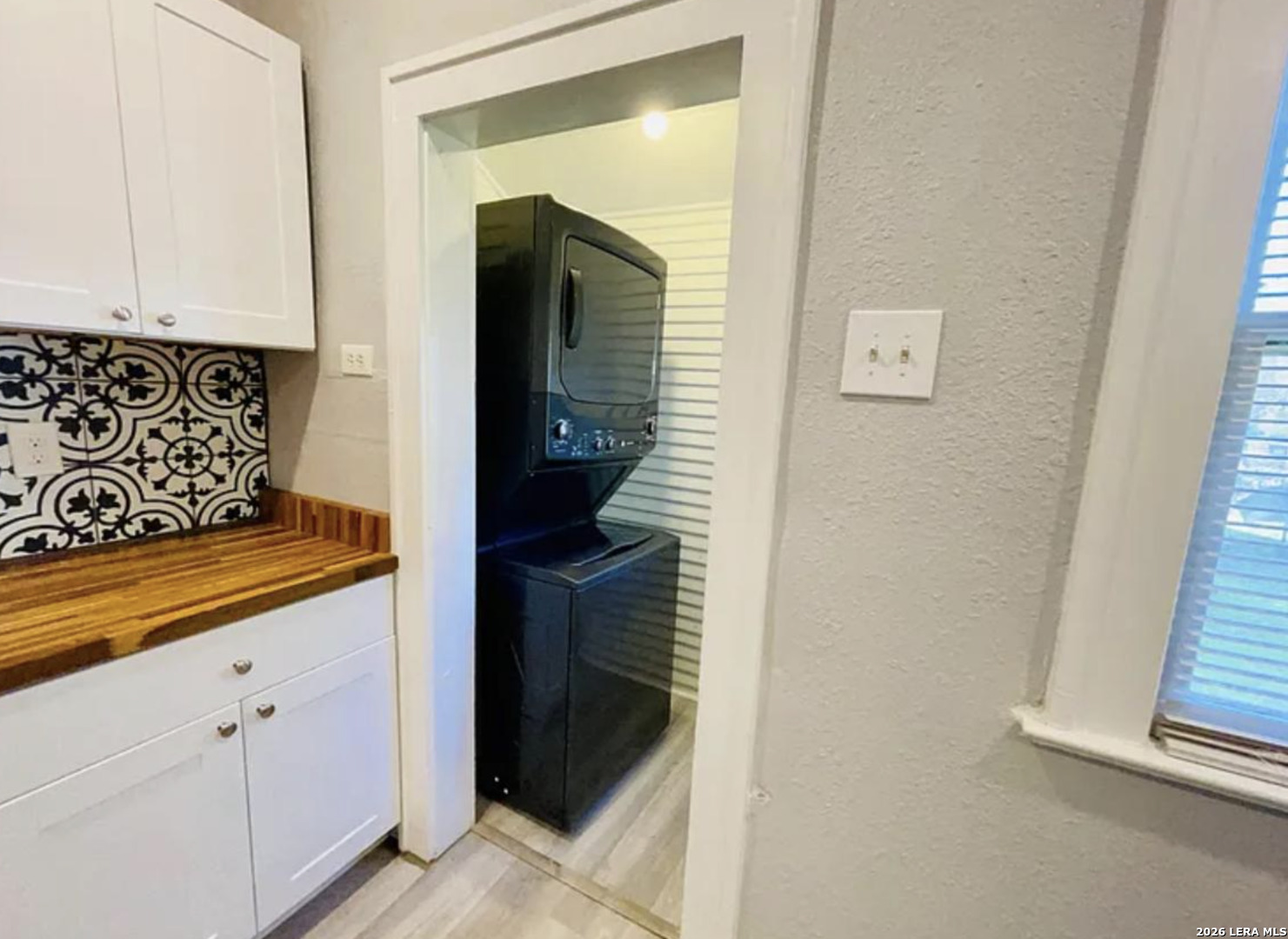 2907 N Elmendorf San Antonio TX 78201